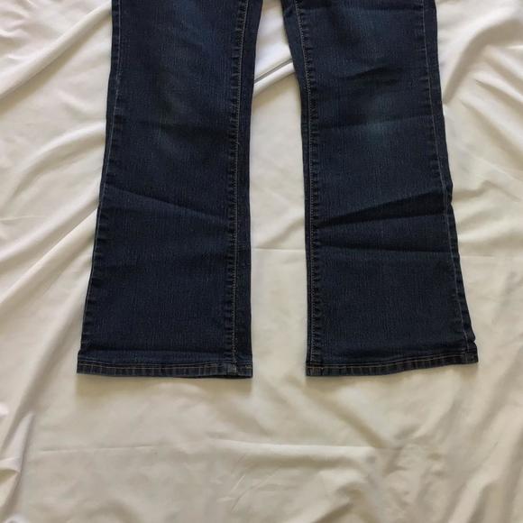 🔴𝗕𝗢𝗚𝗢🔴signature by levi curvy bootcut jeans - Picture 9 of 16